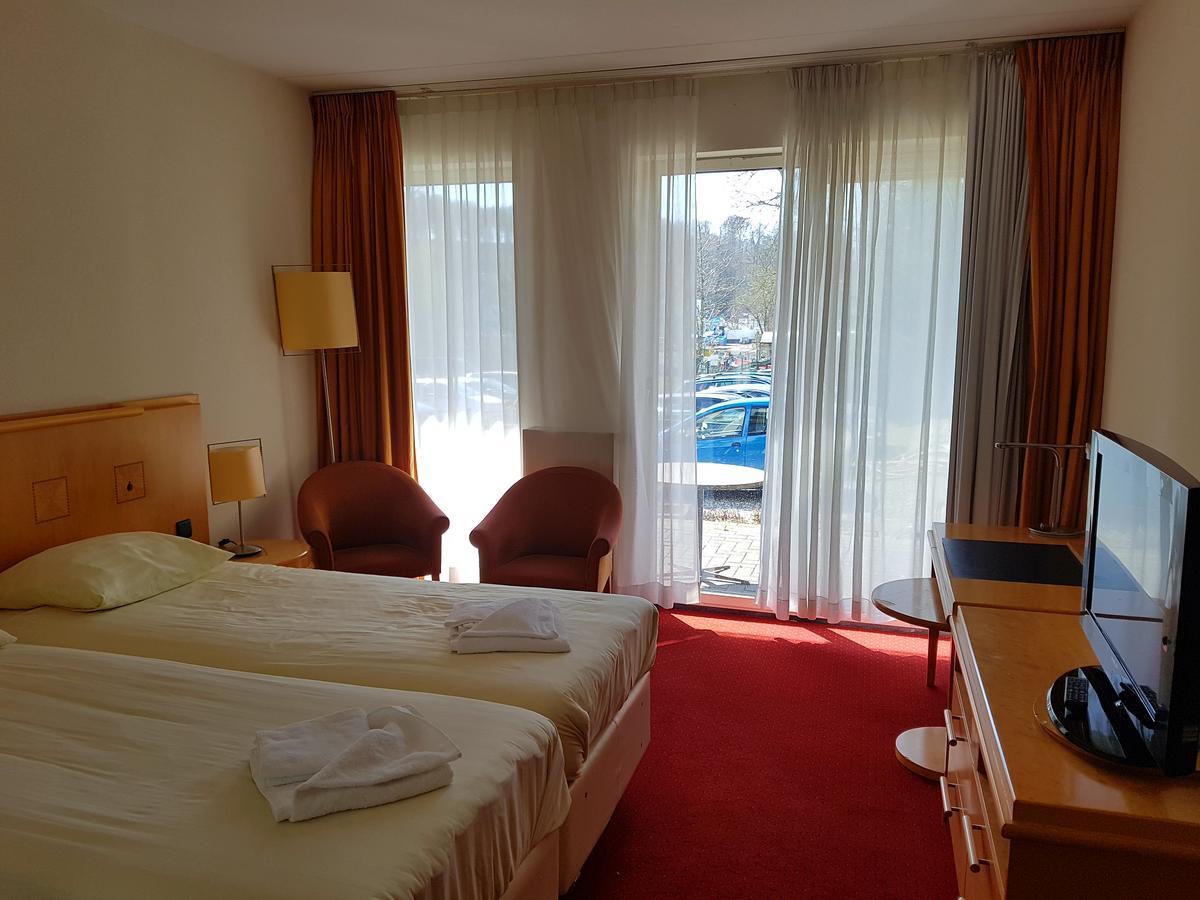 Hotel 2000 Valkenburg 팔켄뷔르흐안더횔 외부 사진