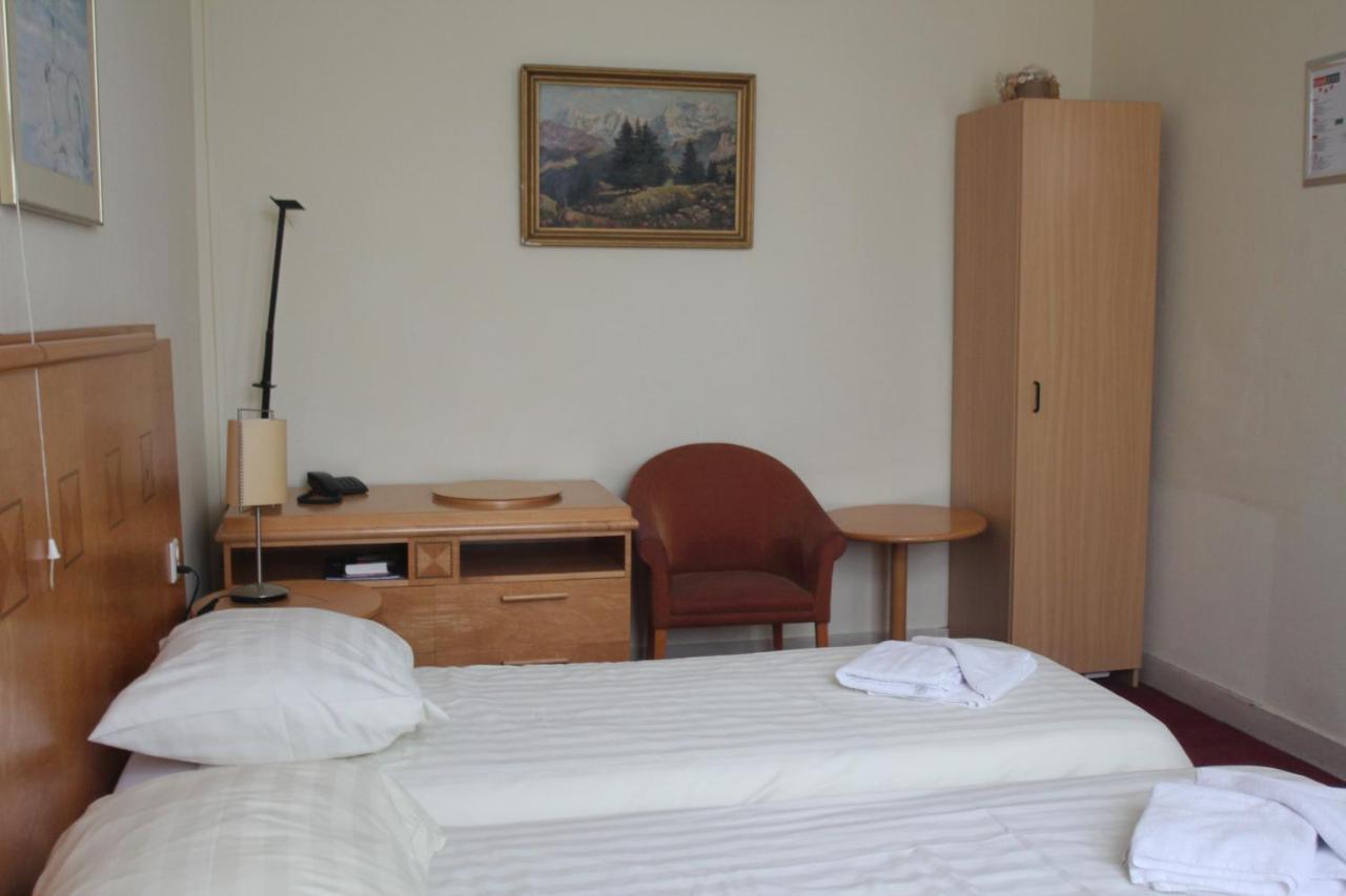 Hotel 2000 Valkenburg 팔켄뷔르흐안더횔 외부 사진