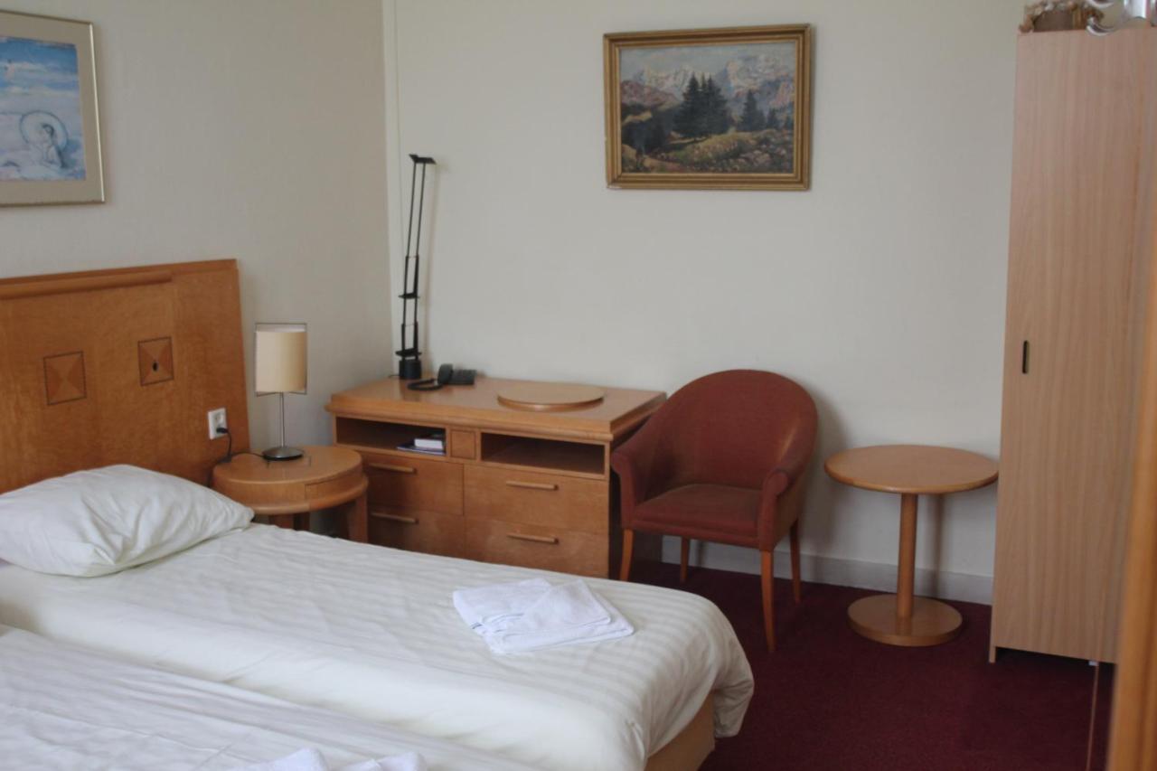 Hotel 2000 Valkenburg 팔켄뷔르흐안더횔 외부 사진